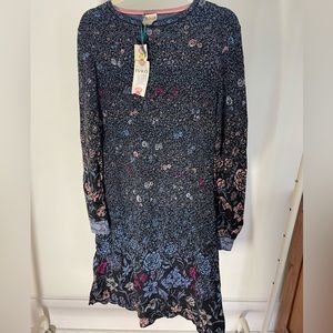 VINTAGE SWEATER DRESS